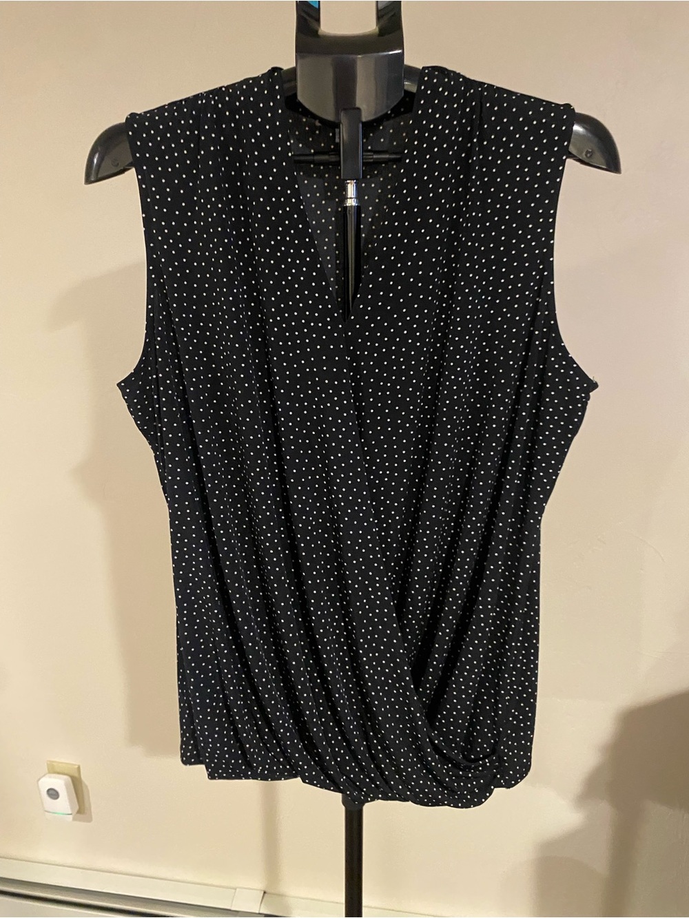 Liz Claiborne Black Sleeveless Polka Dot V-Neck Faux Wrap Top